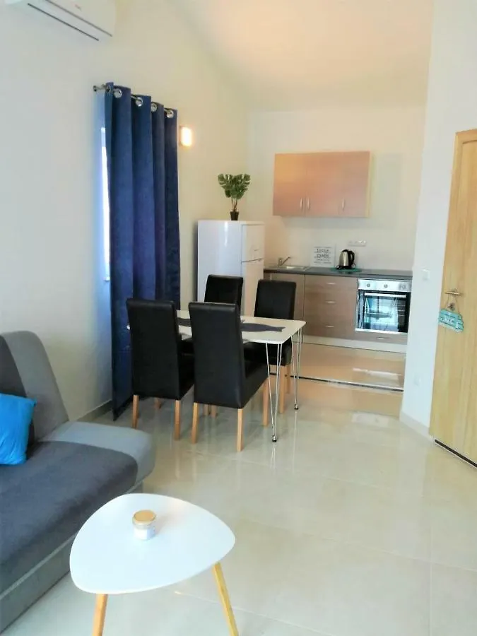 Apartment Apartman Adriatic Trogir